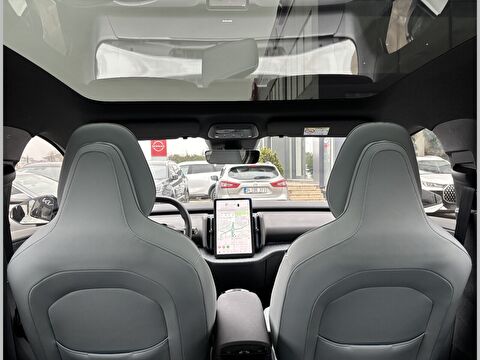 2025 Elektrik Otomatik Volvo EX30 Beyaz Yüzbaşıoğlu Otomotiv Mam. San ve Tic A.Ş.