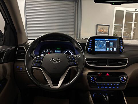 2020 Dizel Otomatik Hyundai Tucson Siyah Yüzbaşıoğlu Otomotiv Mam. San ve Tic A.Ş.