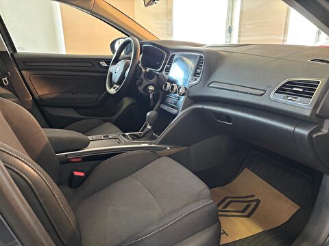 renault, megane, sedan 1.3 tce touch edc, otomatik, benzin 2.el otomobil | renew 10