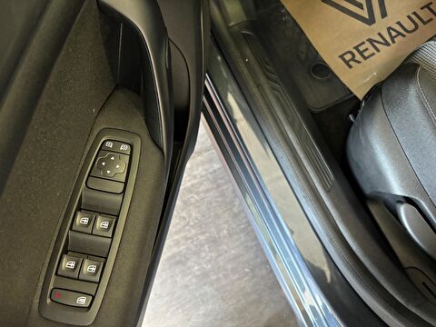 renault, megane, sedan 1.3 tce touch edc, otomatik, benzin 2.el otomobil | renew 9