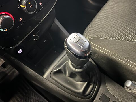 2020 Benzin Manuel Renault Clio Beyaz Ermat Motorlu Araçlar ve Tarım Ürünleri Sanayi Ticaret A.Ş.
