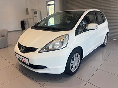 2011 Benzin Manuel Honda Jazz Beyaz Ermat Motorlu Araçlar ve Tarım Ürünleri Sanayi Ticaret A.Ş.