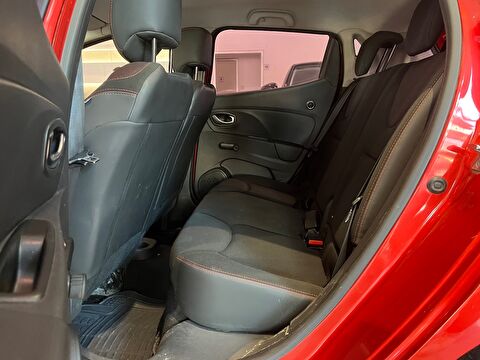2015 Benzin Manuel Renault Clio Kırmızı Ermat Motorlu Araçlar ve Tarım Ürünleri Sanayi Ticaret A.Ş.