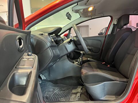 2015 Benzin Manuel Renault Clio Kırmızı Ermat Motorlu Araçlar ve Tarım Ürünleri Sanayi Ticaret A.Ş.