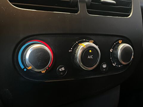 2015 Benzin Manuel Renault Clio Kırmızı Ermat Motorlu Araçlar ve Tarım Ürünleri Sanayi Ticaret A.Ş.