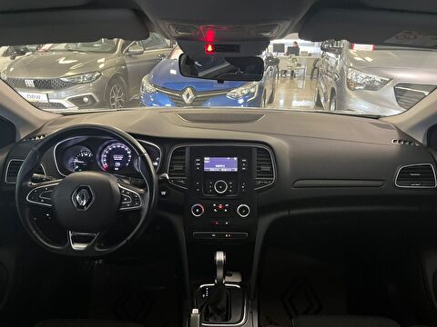 2018 Dizel Otomatik Renault Megane Beyaz Ermat Motorlu Araçlar ve Tarım Ürünleri Sanayi Ticaret A.Ş.