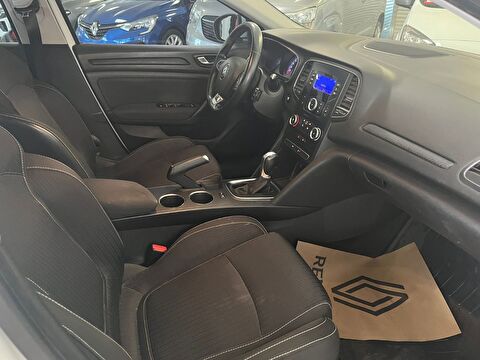 2018 Dizel Otomatik Renault Megane Beyaz Ermat Motorlu Araçlar ve Tarım Ürünleri Sanayi Ticaret A.Ş.