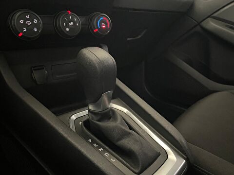 2022 Benzin Otomatik Renault Clio Beyaz Ermat Motorlu Araçlar ve Tarım Ürünleri Sanayi Ticaret A.Ş.