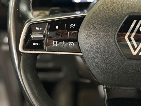 2023 Hybrid Otomatik Renault Austral Gri Ermat Motorlu Araçlar ve Tarım Ürünleri Sanayi Ticaret A.Ş.