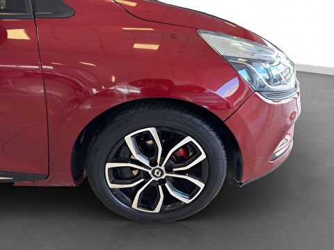 2018 Dizel Otomatik Renault Clio Kırmızı Ermat Motorlu Araçlar ve Tarım Ürünleri Sanayi Ticaret A.Ş.