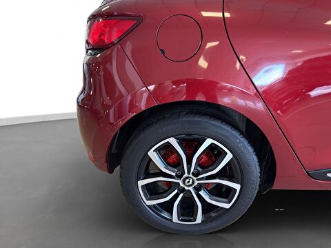 2018 Dizel Otomatik Renault Clio Kırmızı Ermat Motorlu Araçlar ve Tarım Ürünleri Sanayi Ticaret A.Ş.