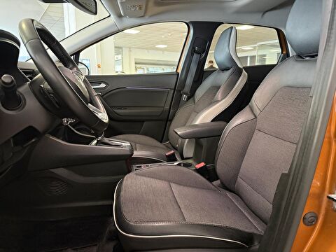 2022 MHEV Otomatik Renault Captur Turuncu Ermat Motorlu Araçlar ve Tarım Ürünleri Sanayi Ticaret A.Ş.