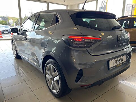 2023 Benzin Otomatik Renault Clio Gri Ermat Motorlu Araçlar ve Tarım Ürünleri Sanayi Ticaret A.Ş.