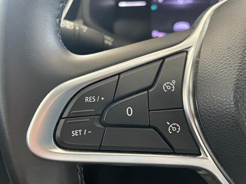 2023 Benzin Otomatik Renault Clio Gri Ermat Motorlu Araçlar ve Tarım Ürünleri Sanayi Ticaret A.Ş.
