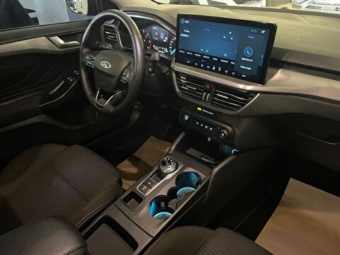 2024 Dizel Otomatik Ford Focus Gri Ermat Motorlu Araçlar ve Tarım Ürünleri Sanayi Ticaret A.Ş.