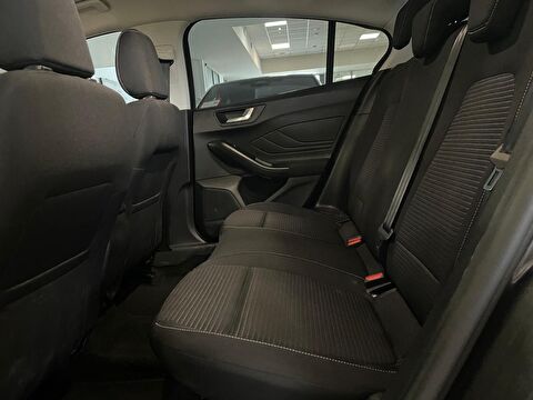 2024 Dizel Otomatik Ford Focus Gri Ermat Motorlu Araçlar ve Tarım Ürünleri Sanayi Ticaret A.Ş.