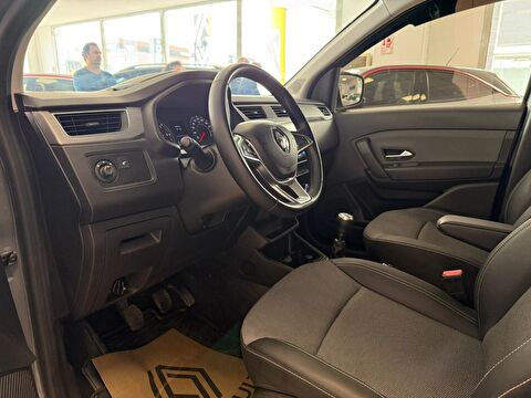 2024 Dizel Manuel Renault Express Gri Ermat Motorlu Araçlar ve Tarım Ürünleri Sanayi Ticaret A.Ş.