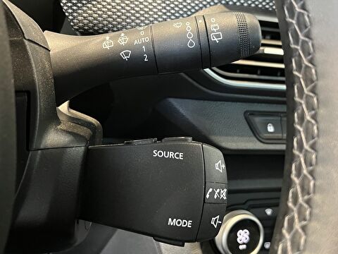 2024 Benzin Otomatik Dacia Sandero Sarı Ermat Motorlu Araçlar ve Tarım Ürünleri Sanayi Ticaret A.Ş.