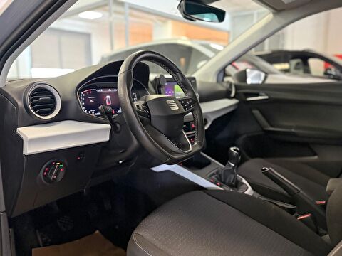 seat, arona, 1.0 ecotsı style, manuel, benzin 2.el otomobil | renew 9