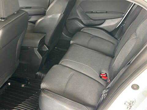 2021 Benzin Otomatik Renault Megane Beyaz Ermat Motorlu Araçlar ve Tarım Ürünleri Sanayi Ticaret A.Ş.