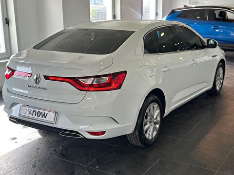 2021 Benzin Otomatik Renault Megane Beyaz Ermat Motorlu Araçlar ve Tarım Ürünleri Sanayi Ticaret A.Ş.