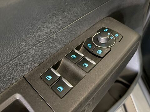 2024 Dizel Manuel Ford Tourneo Courier Gri Ermat Motorlu Araçlar ve Tarım Ürünleri Sanayi Ticaret A.Ş.