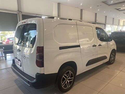 2022 Dizel Manuel Opel Combo Beyaz Ermat Motorlu Araçlar ve Tarım Ürünleri Sanayi Ticaret A.Ş.