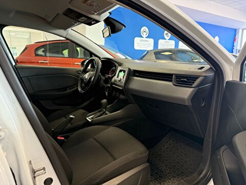 2023 Benzin Otomatik Renault Clio Beyaz Ermat Motorlu Araçlar ve Tarım Ürünleri Sanayi Ticaret A.Ş.