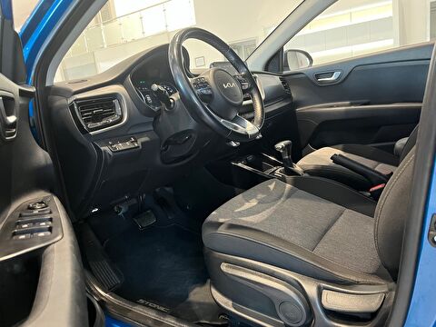 2023 Benzin Otomatik Kia Stonic Mavi Ermat Motorlu Araçlar ve Tarım Ürünleri Sanayi Ticaret A.Ş.