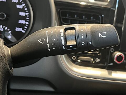 2023 Benzin Otomatik Kia Stonic Mavi Ermat Motorlu Araçlar ve Tarım Ürünleri Sanayi Ticaret A.Ş.