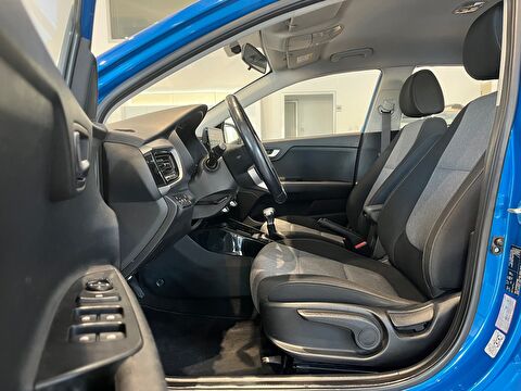 2023 Benzin Otomatik Kia Stonic Mavi Ermat Motorlu Araçlar ve Tarım Ürünleri Sanayi Ticaret A.Ş.