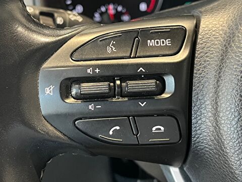 2023 Benzin Otomatik Kia Stonic Mavi Ermat Motorlu Araçlar ve Tarım Ürünleri Sanayi Ticaret A.Ş.