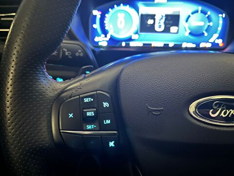 2021 Dizel Otomatik Ford Kuga Gri Ermat Motorlu Araçlar ve Tarım Ürünleri Sanayi Ticaret A.Ş.