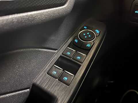 2021 Dizel Otomatik Ford Kuga Gri Ermat Motorlu Araçlar ve Tarım Ürünleri Sanayi Ticaret A.Ş.