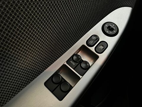 2013 Dizel Manuel Hyundai Accent Blue Beyaz Ermat Motorlu Araçlar ve Tarım Ürünleri Sanayi Ticaret A.Ş.