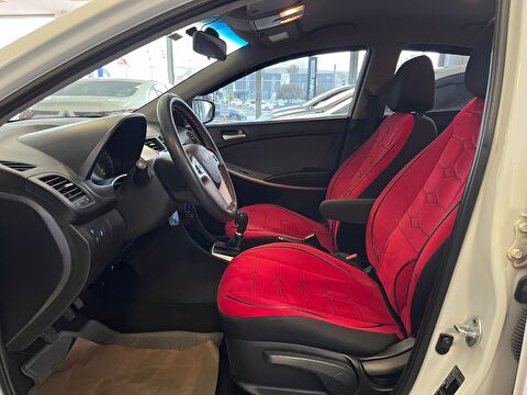 2013 Dizel Manuel Hyundai Accent Blue Beyaz Ermat Motorlu Araçlar ve Tarım Ürünleri Sanayi Ticaret A.Ş.