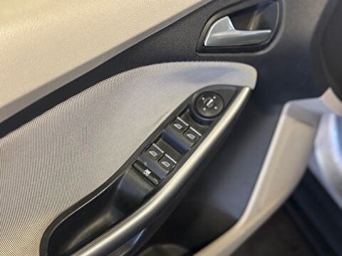 2014 Dizel Manuel Ford Focus Gri Ermat Motorlu Araçlar ve Tarım Ürünleri Sanayi Ticaret A.Ş.