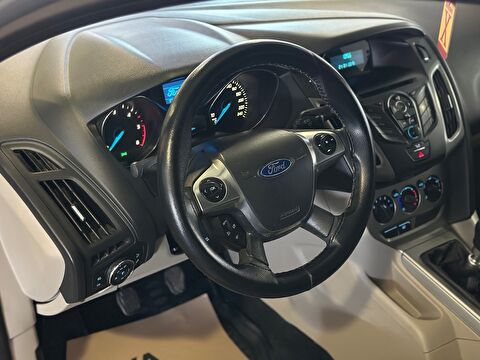 2014 Dizel Manuel Ford Focus Gri Ermat Motorlu Araçlar ve Tarım Ürünleri Sanayi Ticaret A.Ş.