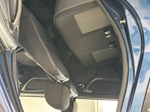 2017 Dizel Otomatik Dacia Duster Mavi Ermat Motorlu Araçlar ve Tarım Ürünleri Sanayi Ticaret A.Ş.