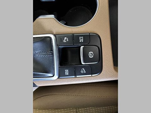 2019 Dizel Otomatik Kia Sportage Kahverengi Ermat Motorlu Araçlar ve Tarım Ürünleri Sanayi Ticaret A.Ş.