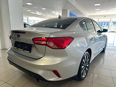 2023 Dizel Otomatik Ford Focus Gri Ermat Motorlu Araçlar ve Tarım Ürünleri Sanayi Ticaret A.Ş.