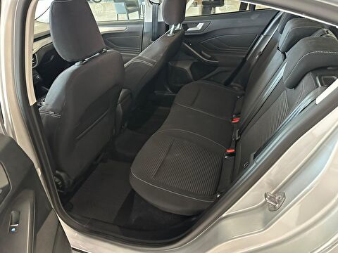 2023 Dizel Otomatik Ford Focus Gri Ermat Motorlu Araçlar ve Tarım Ürünleri Sanayi Ticaret A.Ş.