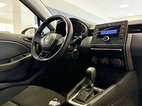 2023 Benzin Otomatik Renault Clio Beyaz Ermat Motorlu Araçlar ve Tarım Ürünleri Sanayi Ticaret A.Ş.