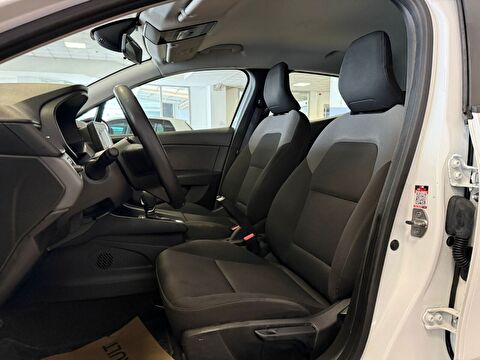 2023 Benzin Otomatik Renault Clio Beyaz Ermat Motorlu Araçlar ve Tarım Ürünleri Sanayi Ticaret A.Ş.