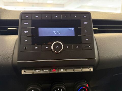 2023 Benzin Otomatik Renault Clio Beyaz Ermat Motorlu Araçlar ve Tarım Ürünleri Sanayi Ticaret A.Ş.