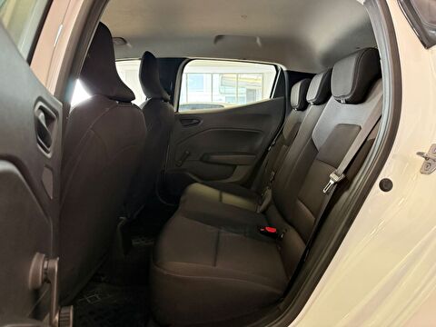 2023 Benzin Otomatik Renault Clio Beyaz Ermat Motorlu Araçlar ve Tarım Ürünleri Sanayi Ticaret A.Ş.