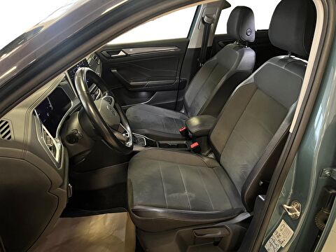 2022 Benzin Otomatik Volkswagen T-Roc Mavi Ermat Motorlu Araçlar ve Tarım Ürünleri Sanayi Ticaret A.Ş.