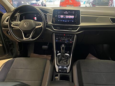 2022 Benzin Otomatik Volkswagen T-Roc Mavi Ermat Motorlu Araçlar ve Tarım Ürünleri Sanayi Ticaret A.Ş.