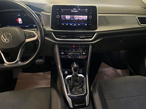 2022 Benzin Otomatik Volkswagen T-Roc Mavi Ermat Motorlu Araçlar ve Tarım Ürünleri Sanayi Ticaret A.Ş.
