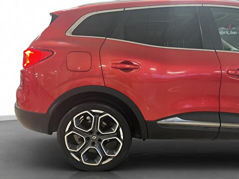 2017 Dizel Otomatik Renault Kadjar Kırmızı Ermat Motorlu Araçlar ve Tarım Ürünleri Sanayi Ticaret A.Ş.
